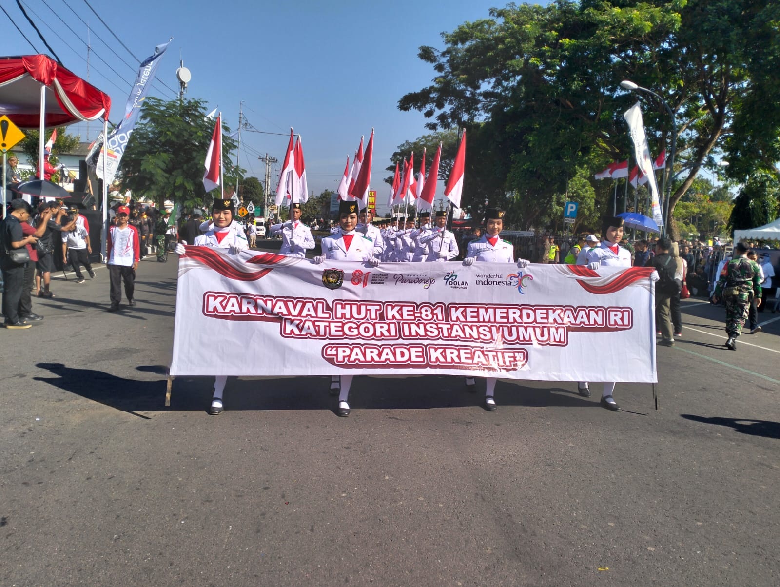 Karnaval Parade Kreatif Semarakkan HUT ke-81 Kemerdekaan RI di Purworejo