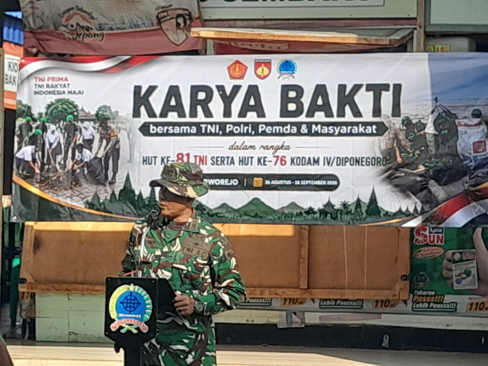 Karya Bakti Sinergi TNI, Polri, Pemda, dan Masyarakat Bersihkan Pasar Purworejo