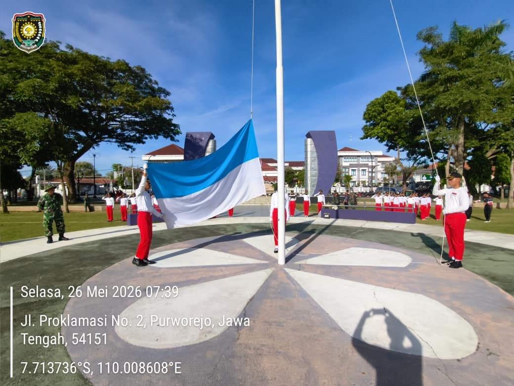 Semangat Pantang Lelah, Paskibraka Purworejo Matangkan Formasi Bersama TNI Jelang Hari Lahir Pancasila