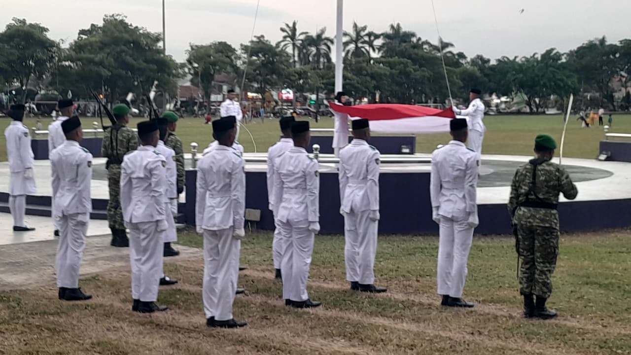 Paskibraka Purworejo Tuntaskan Tugas Upacaran Penuruan Hari Lahir Pancasila 